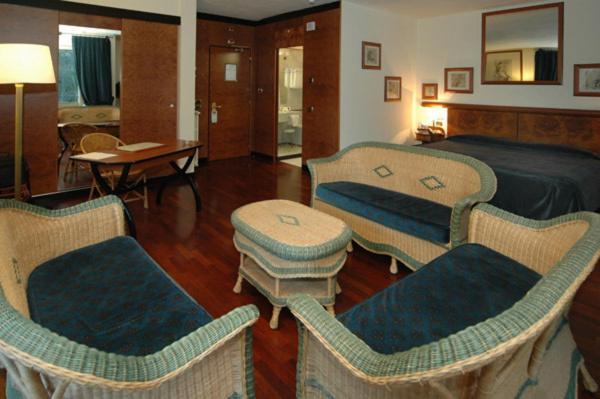 Grand Hotel Antiche Terme Di Pigna Bilik gambar